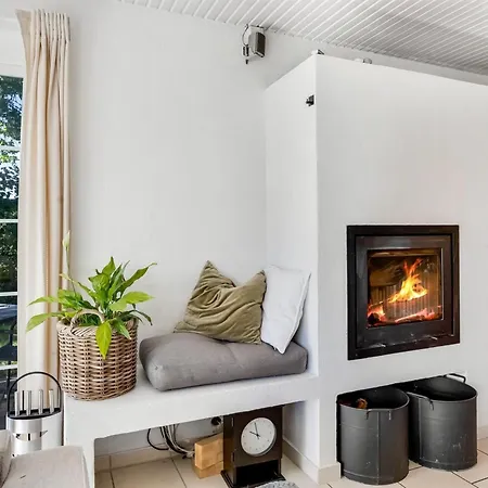 Matild - 250m From The Sea By Interhome